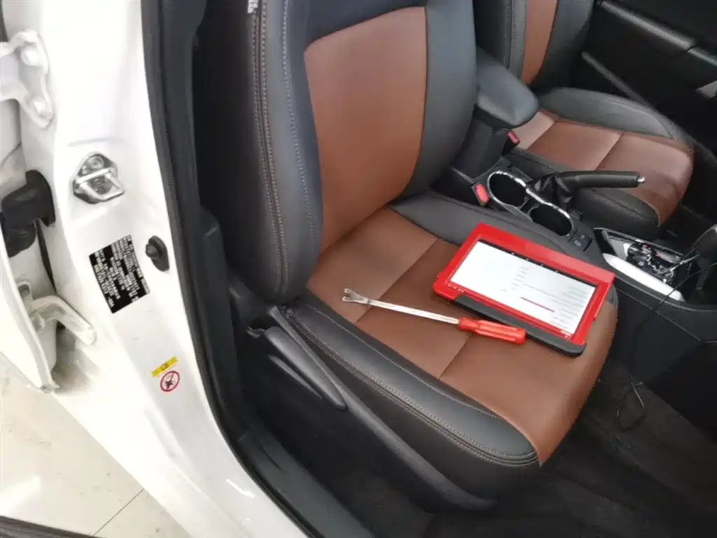 Toyota Corolla 2017 Facelift 1.2T S-CVT GL-i фото 25