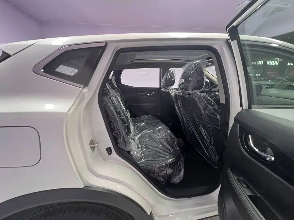Nissan Qashqai 2026 2025 Facelift Honor 2.0L CVT XV+ Leading Edition
