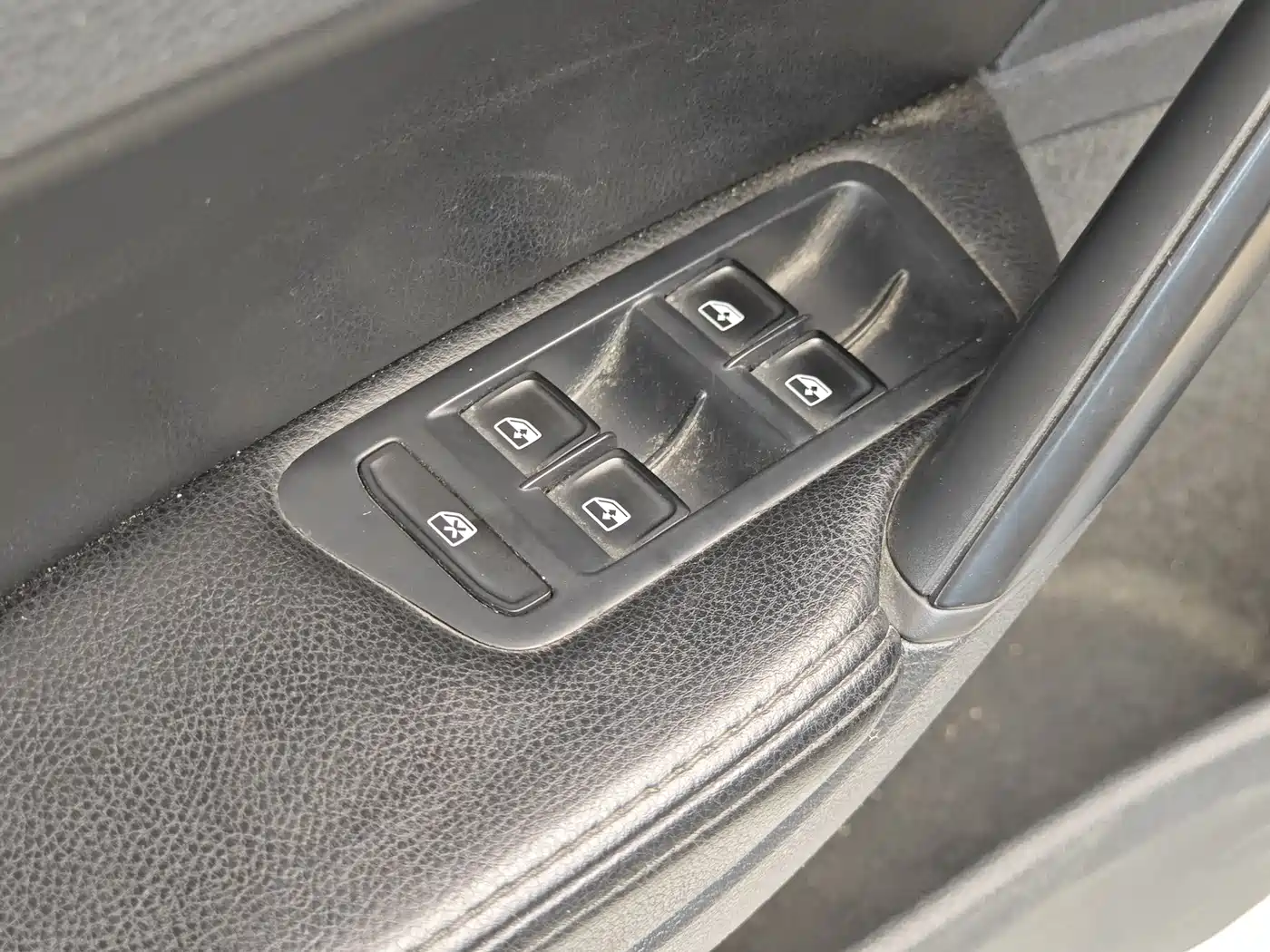 Volkswagen Golf 2015 1.6L Automatic Fashion фото 9