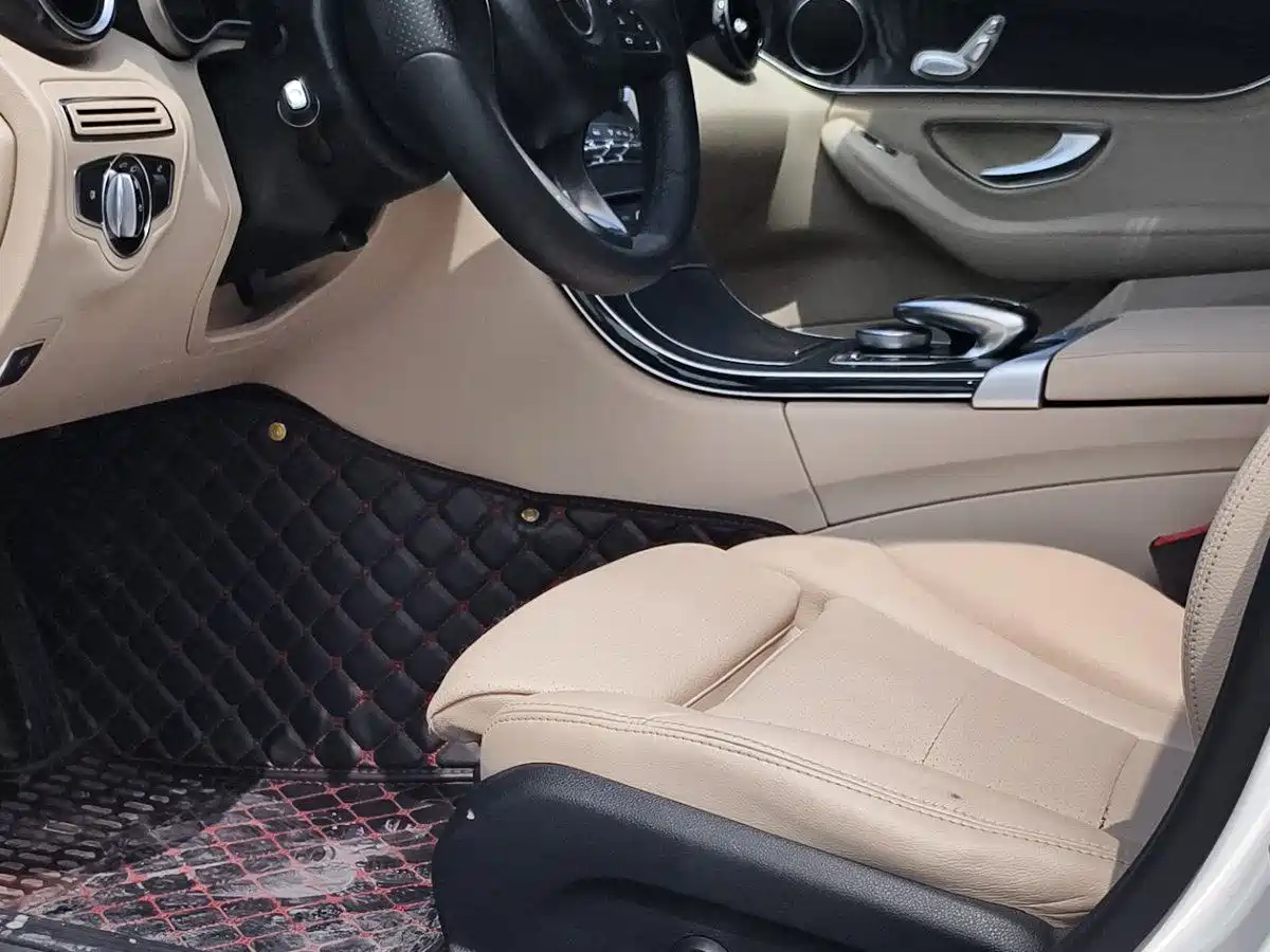Mercedes-Benz C-Class 2015 C 180 L Sport фото 9