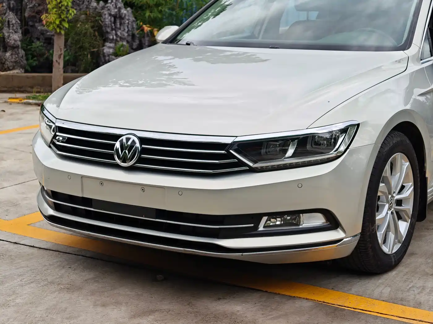 Volkswagen Magotan 2018 Facelift 330TSI DSG Luxury фото 15