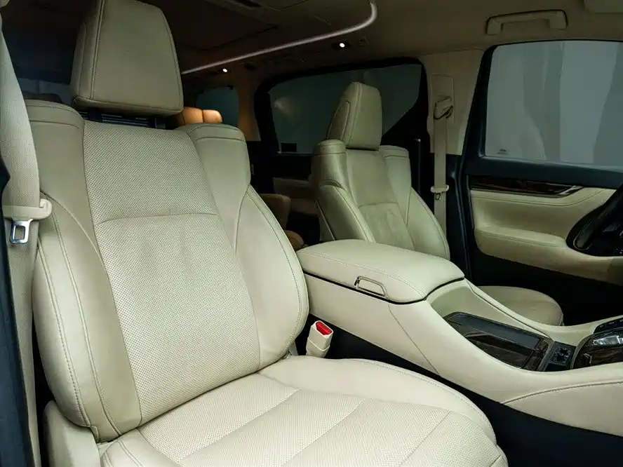 Toyota Alphard 2021 Hybrid 2.5L Luxury фото 10