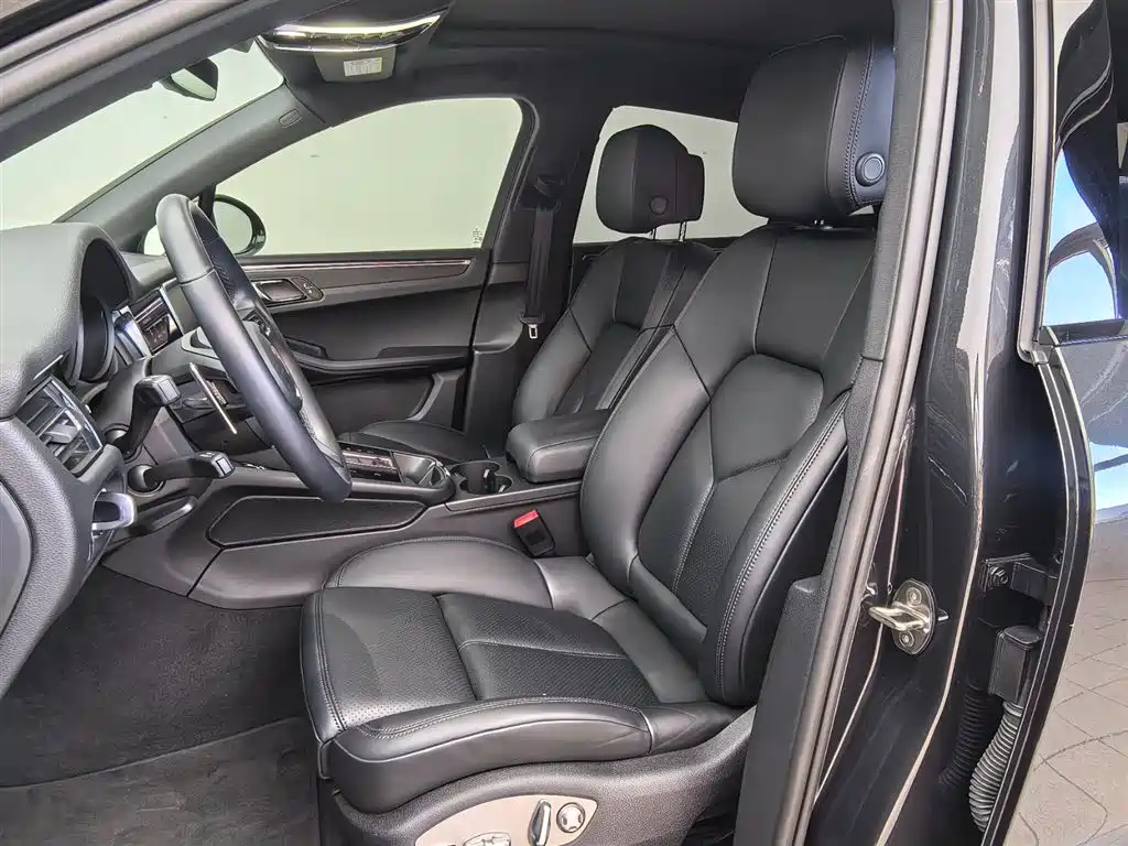 Porsche Macan 2024 Macan 2.0T фото 24