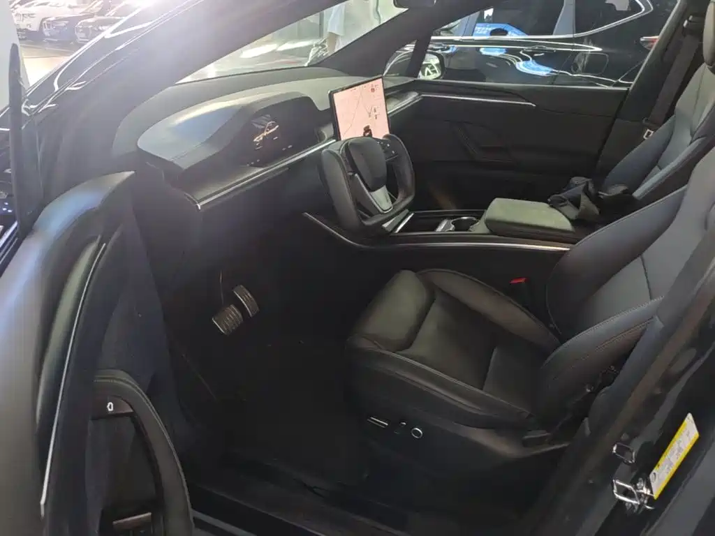 Tesla Model X 2025 2023 Tri-motor AWD Plaid