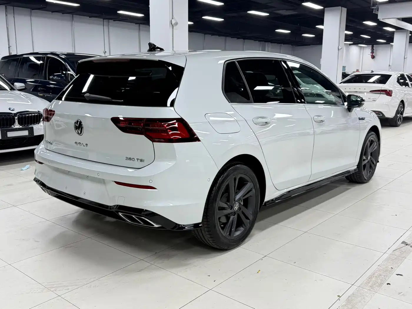 Volkswagen Golf 2021 280TSI DSG R-Line фото 5