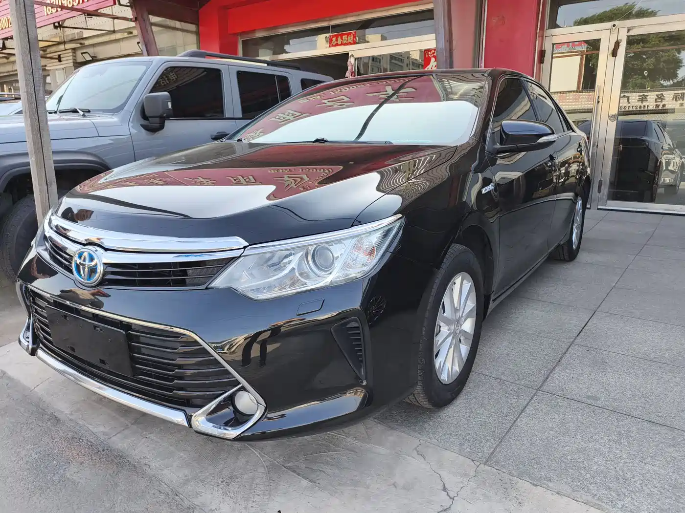 Toyota Camry 2016 Hybrid 2.5HG 10th Anniversary Luxury Navigation Edition