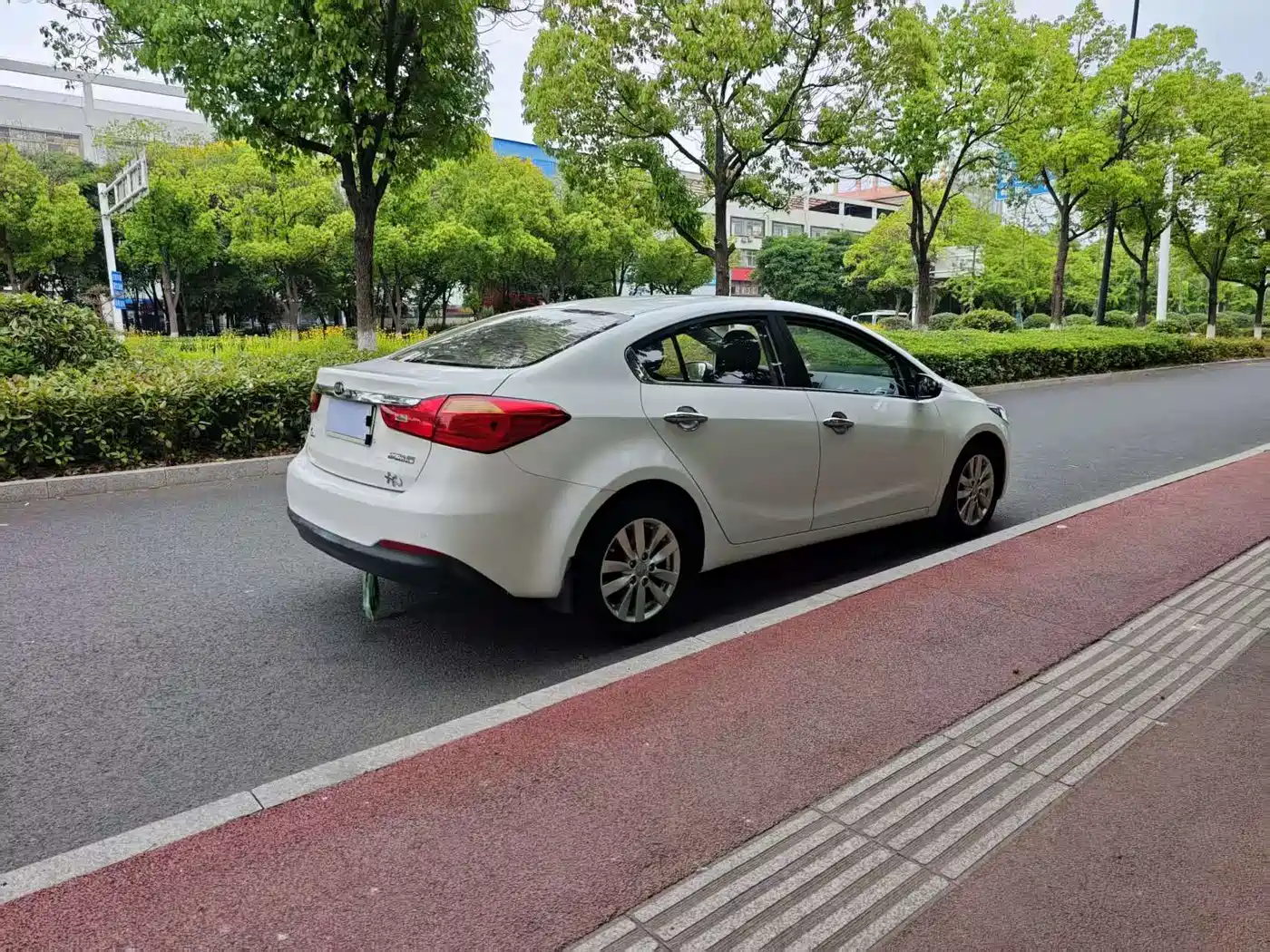 Kia K3 2013 1.6L Automatic GLS фото 6