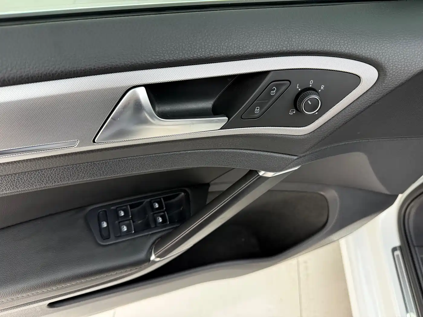 Volkswagen Golf 2020 280TSI DSG Comfort фото 10