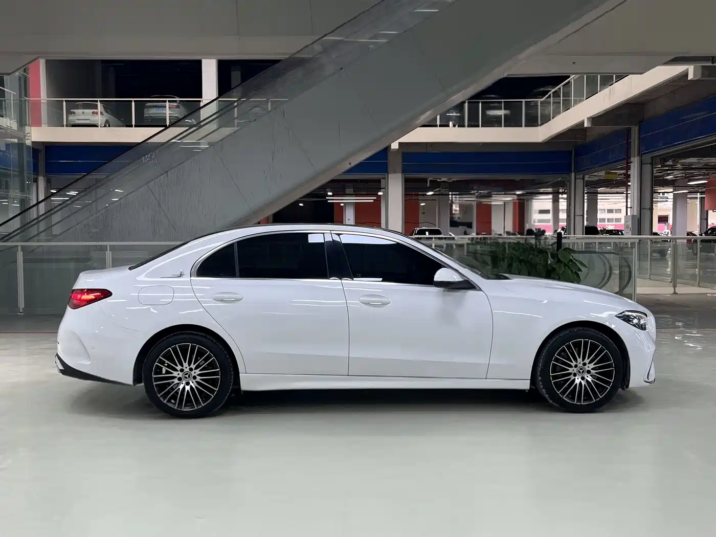 Mercedes-Benz C-Class 2023 C 260 L Sport фото 7