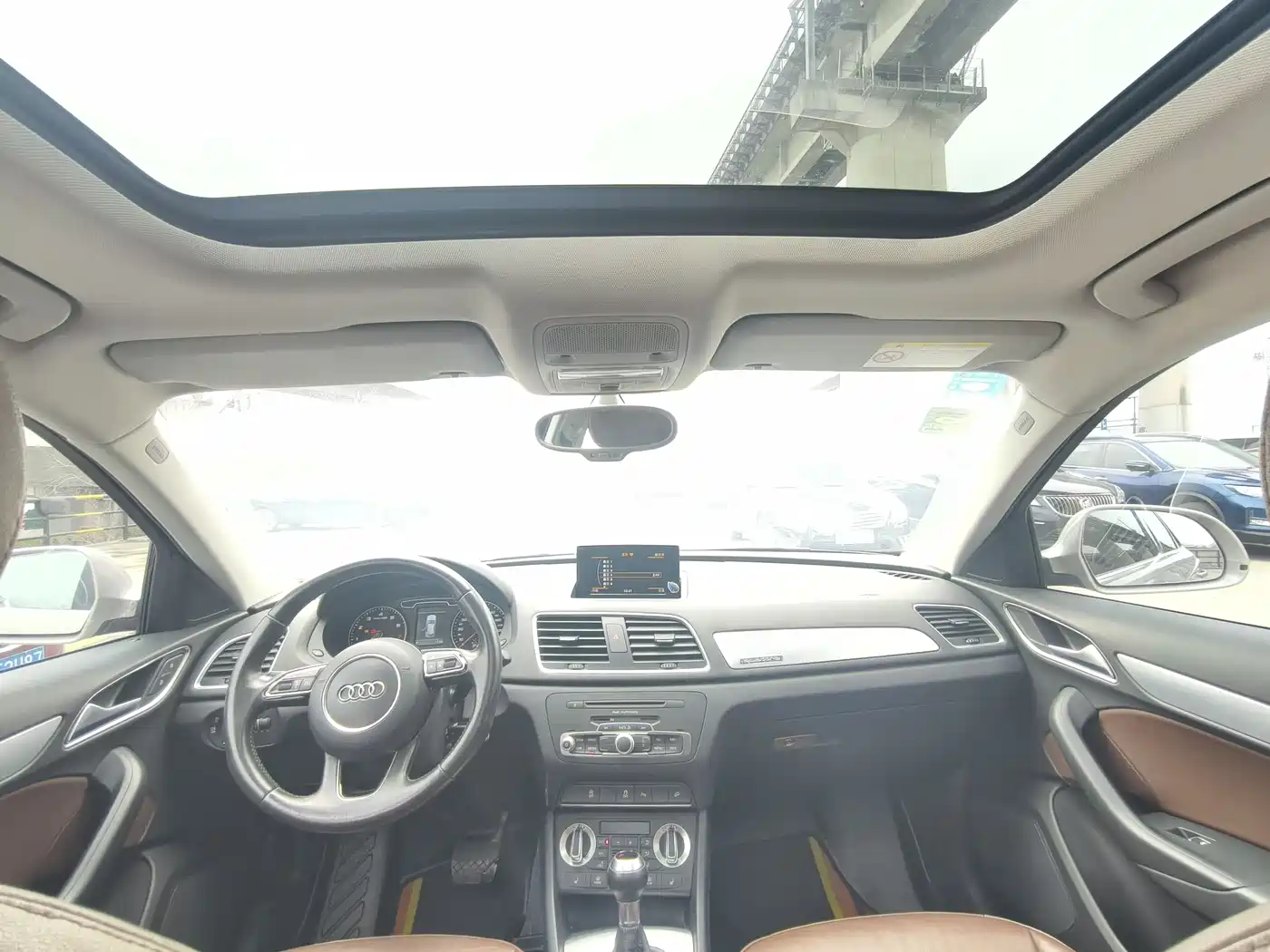 Audi Q3 2015 35 TFSI quattro Technology фото 9