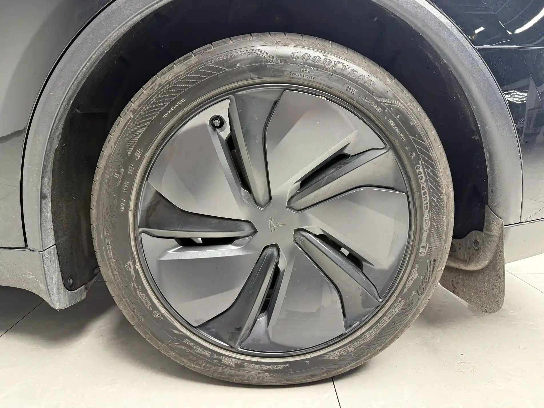 Photo 12 - Tesla Model Y