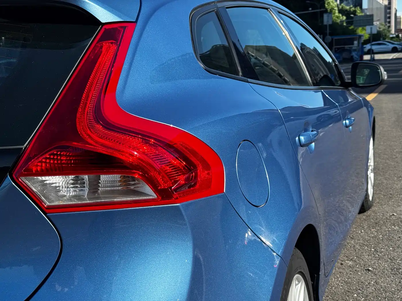 Фото 20 - Volvo V40
