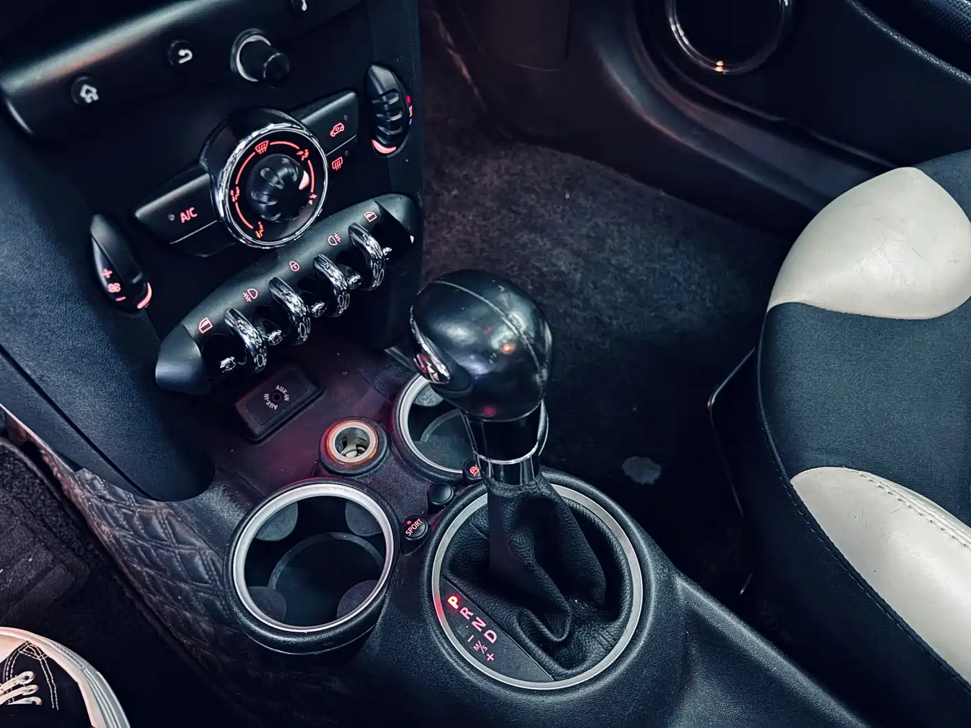 Фото 13 - MINI CLUBMAN