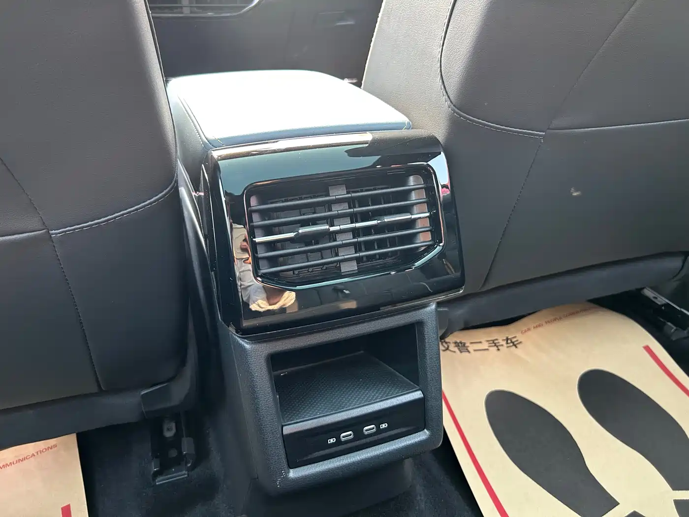 Volkswagen ID.4 X 2022 Pure Long Range Edition фото 18
