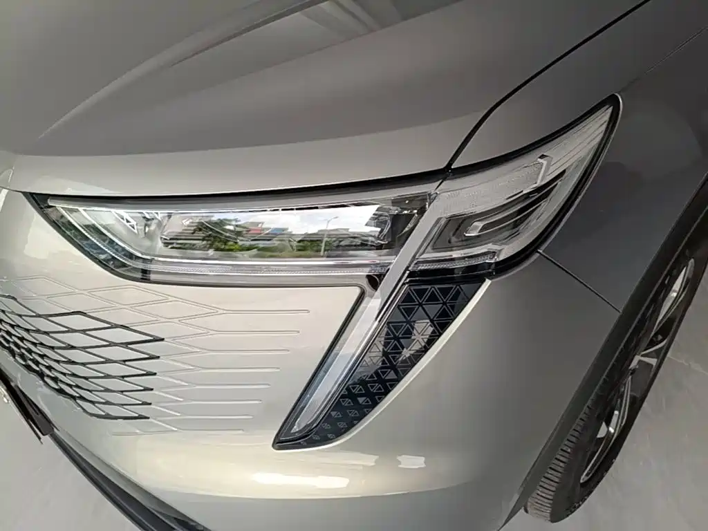 Haval Xiaolong MAX 2023 2023 1.5L Hi4 105 4WD Pilot Edition