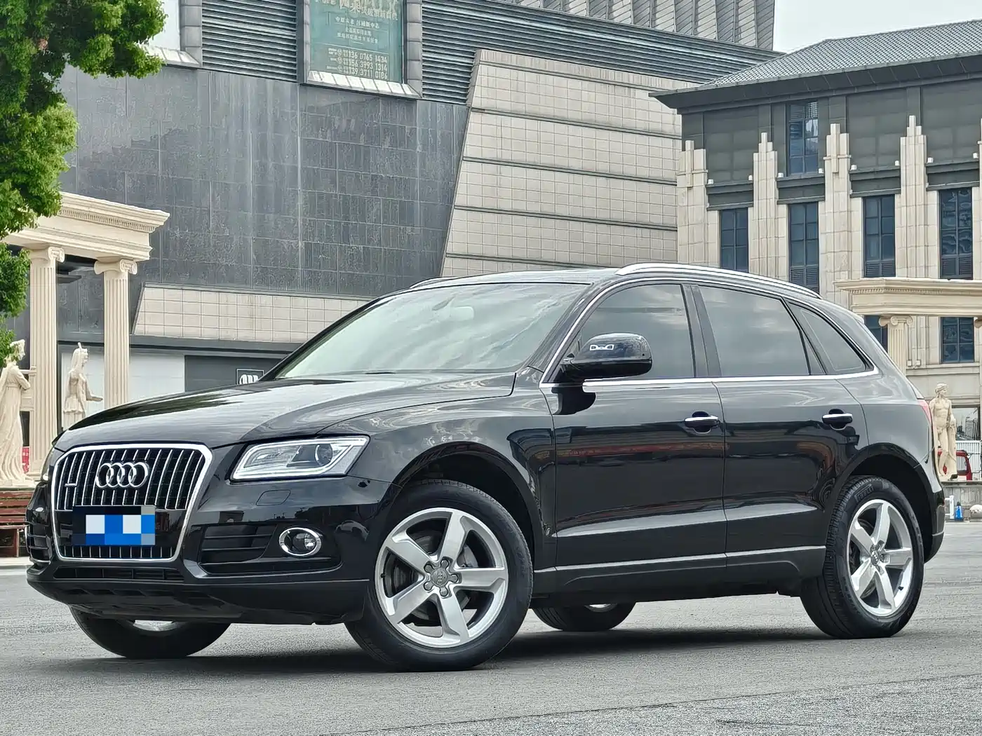 AUDI Q5