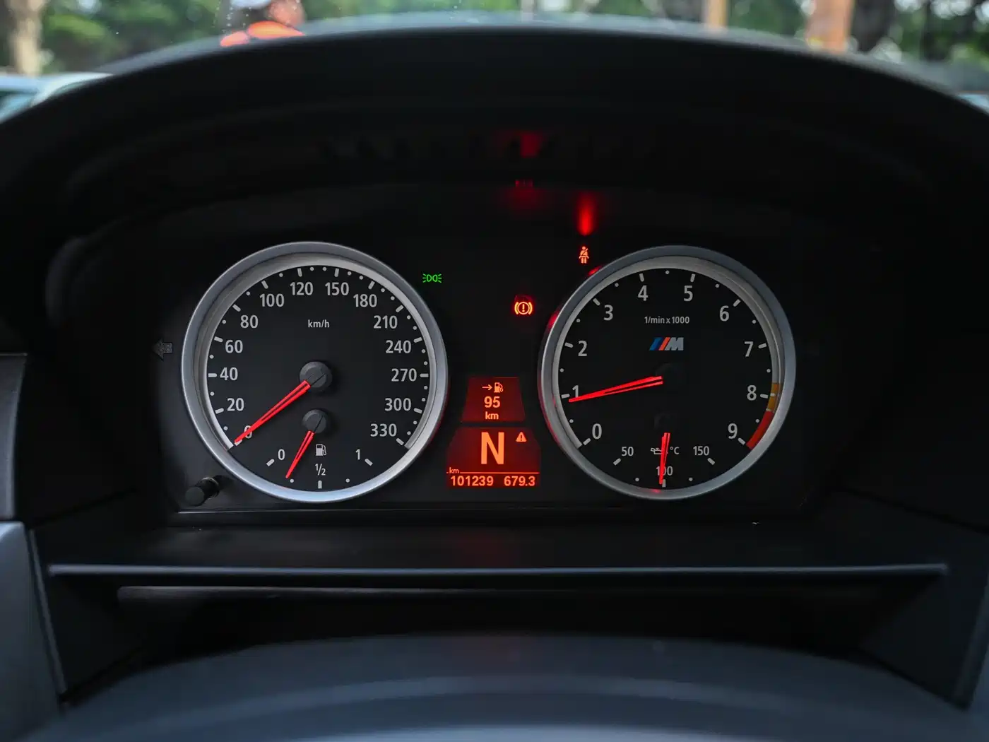 BMW M5 2005 Model M5 фото 11