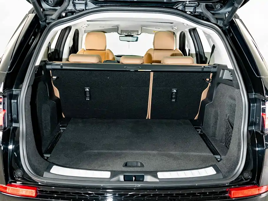 Land Rover Discovery Sport 2024 2024 Luxury Custom Edition