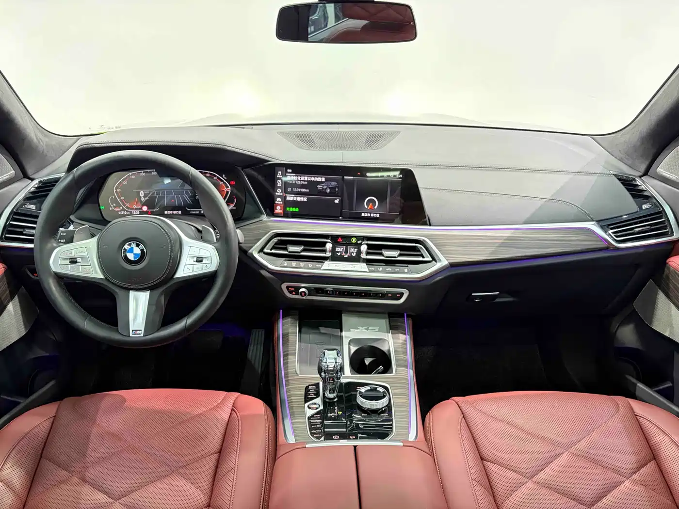 BMW X5 2022 Model xDrive 40Li M Sport Package фото 8
