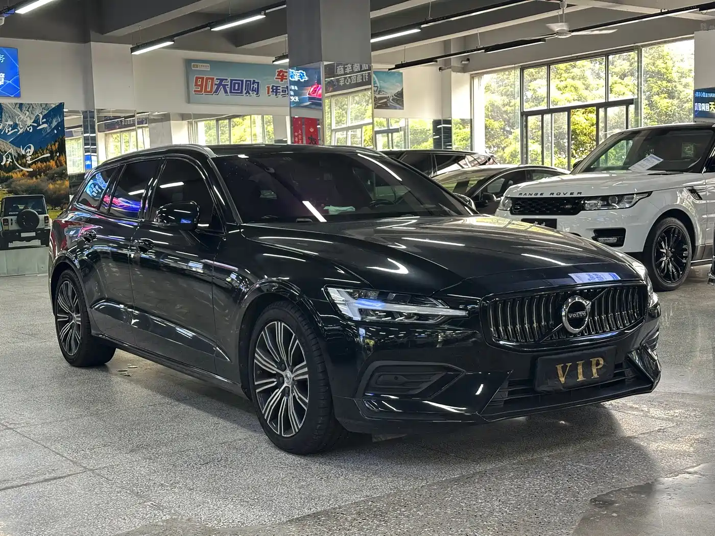 Volvo V60, 2021 год