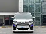 Фото 2 - Toyota Vellfire