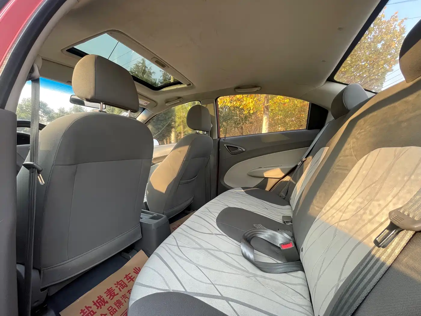 Chevrolet Sail 2013 Sedan 1.4L AMT Premium Edition фото 9