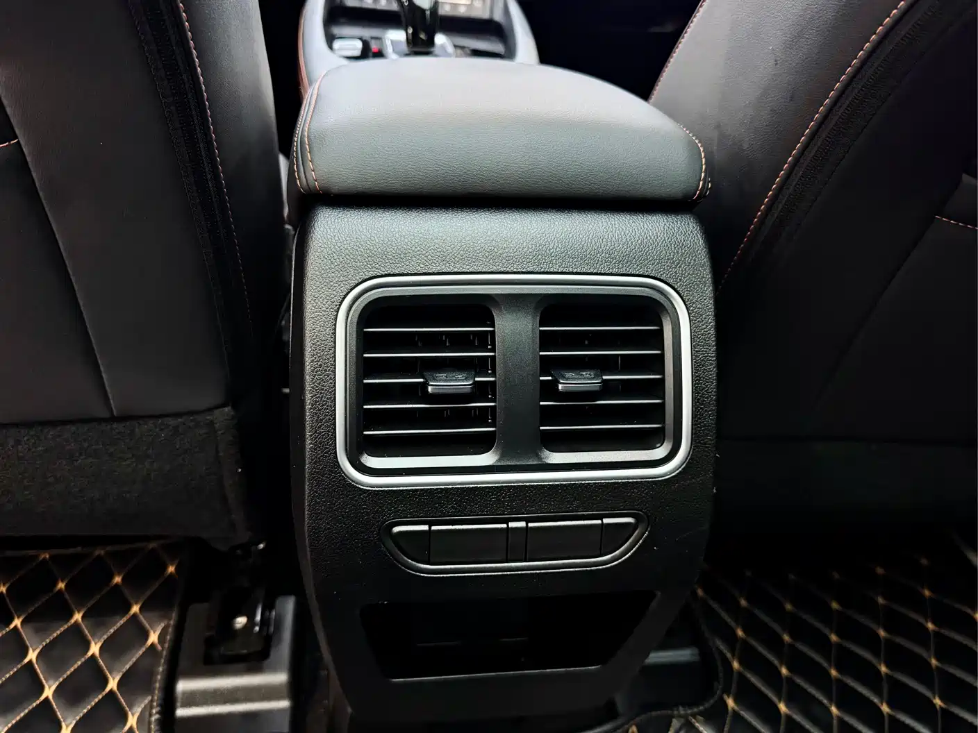 Фото 18 - Haval F7