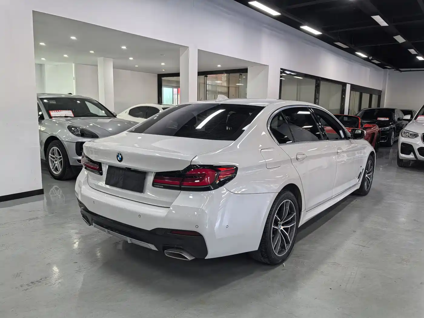 BMW 5 Series 2022 525Li M Sport Package фото 5