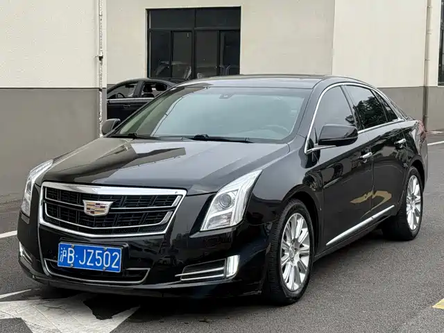 CADILLAC XTS