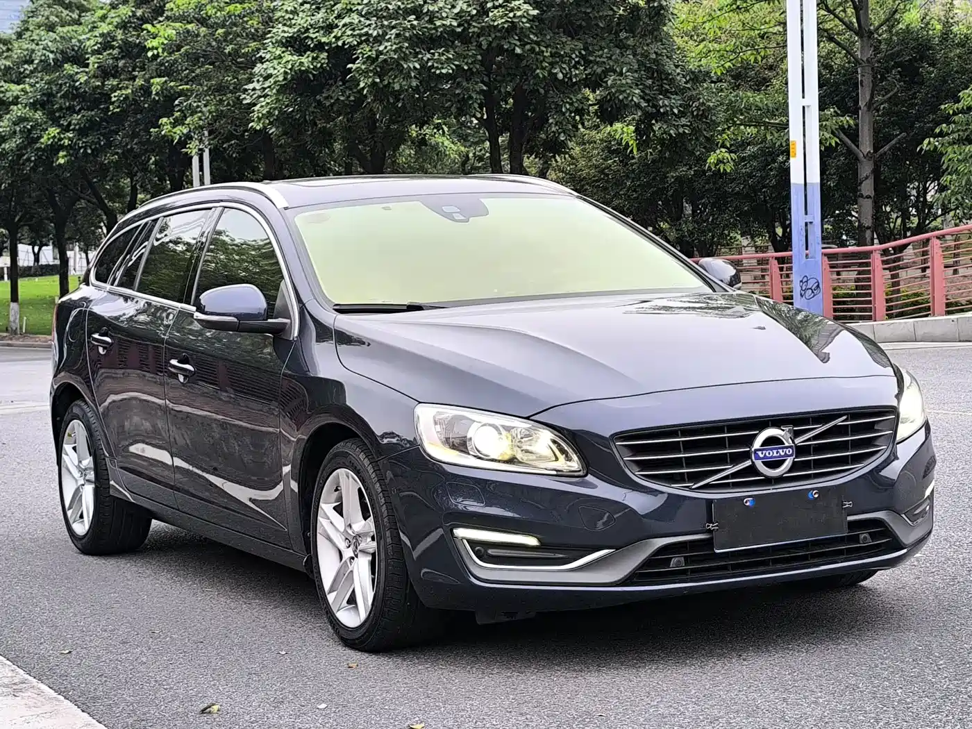 Volvo V60 2014 2014 Model Year Facelift T5 Inscription