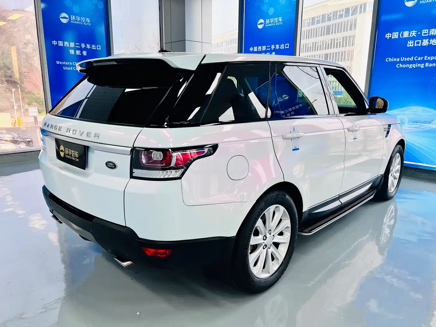 Land Rover Range Rover Sport 2016 Model 3.0 SC V6 SE фото 9
