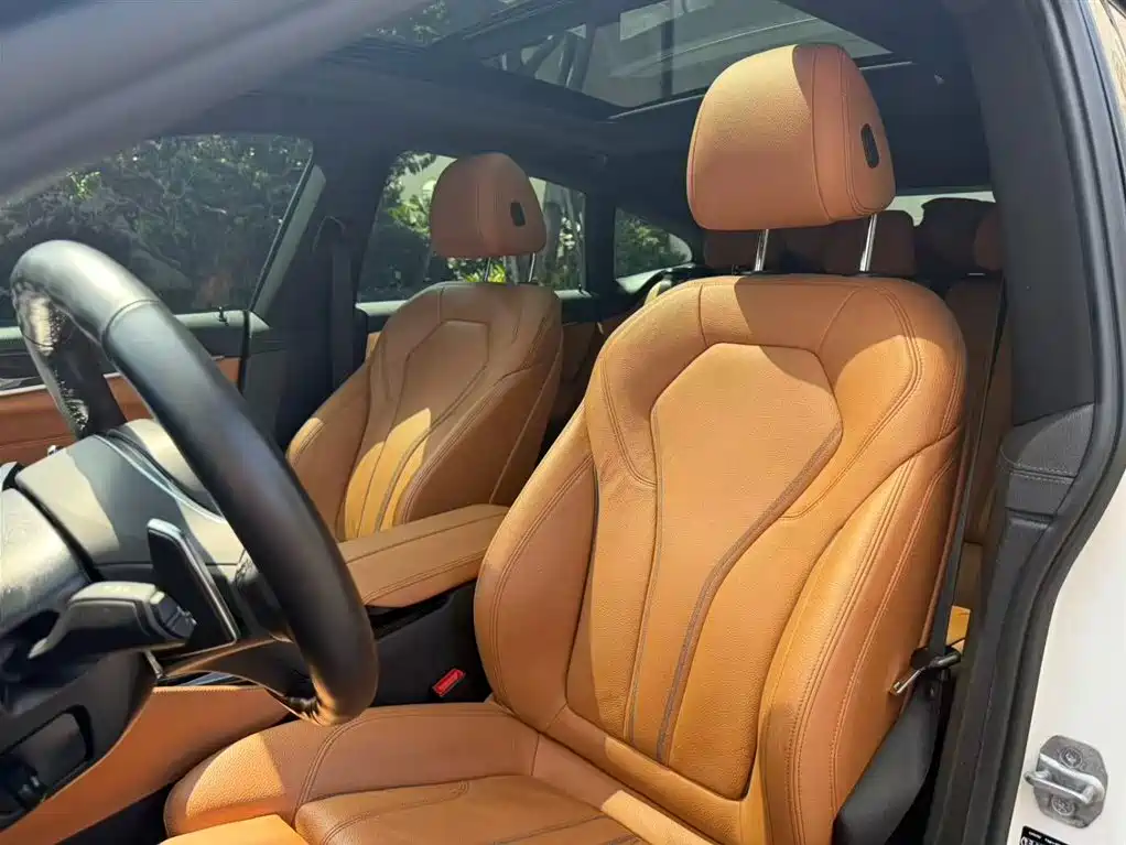 BMW 6 Series GT 2021 630i M Sport Package фото 8