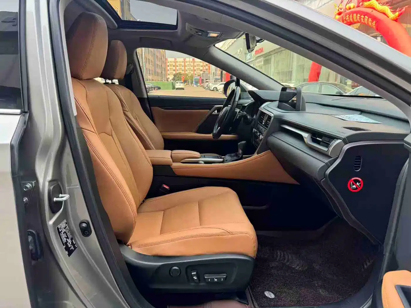 Lexus RX 2020 Facelift 300 2WD Elite Edition фото 6