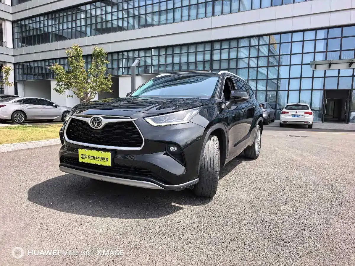 Toyota Highlander 2024 2.5L Smart Hybrid 4WD Premium 7-seater
