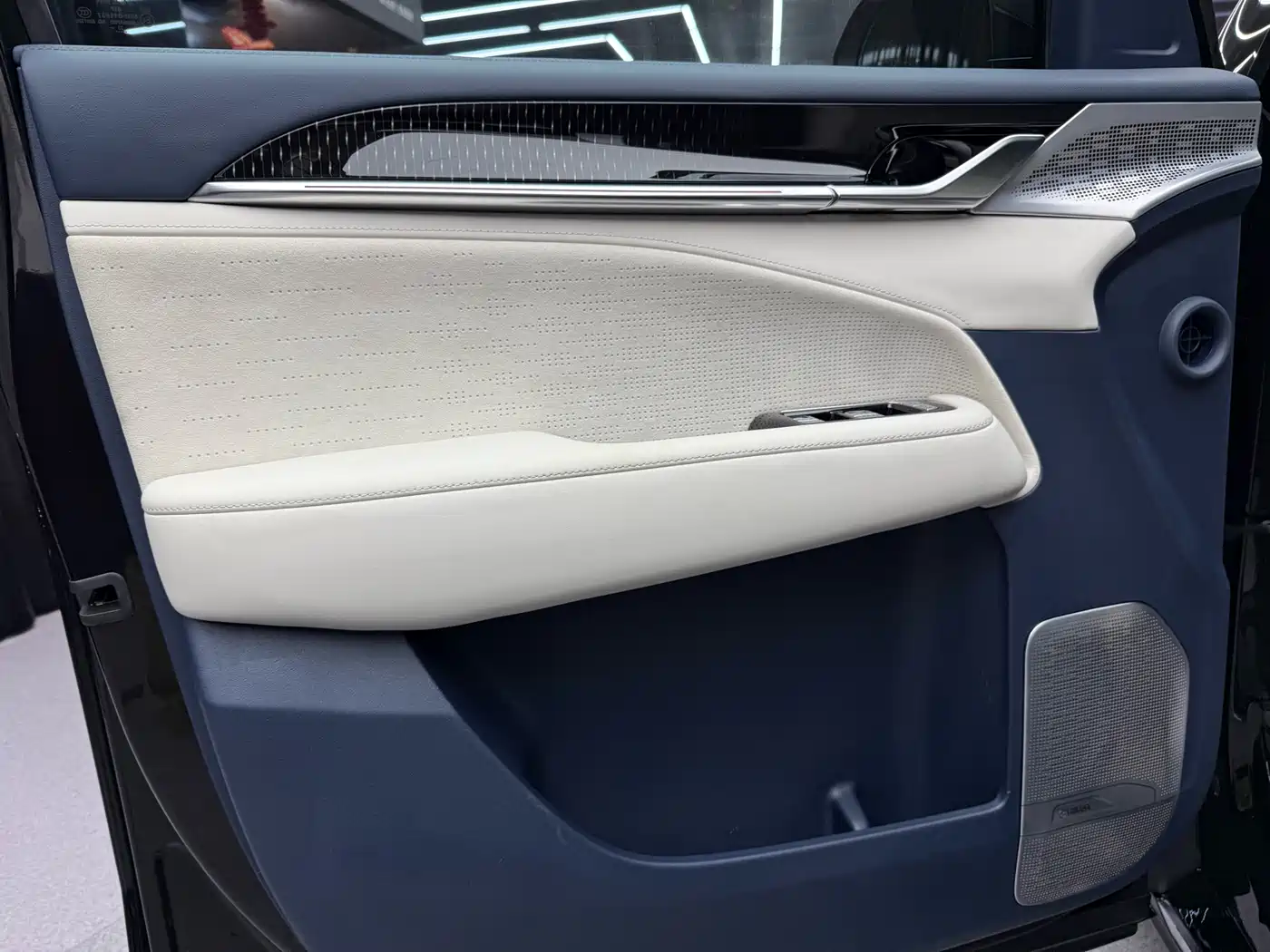 ZEEKR EXTREME KRYPTON 009