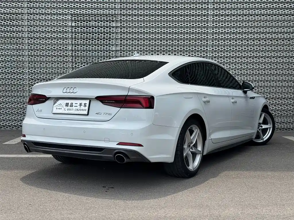 Audi A5 (Import) 2017 Sportback 40 TFSI Fashion фото 2