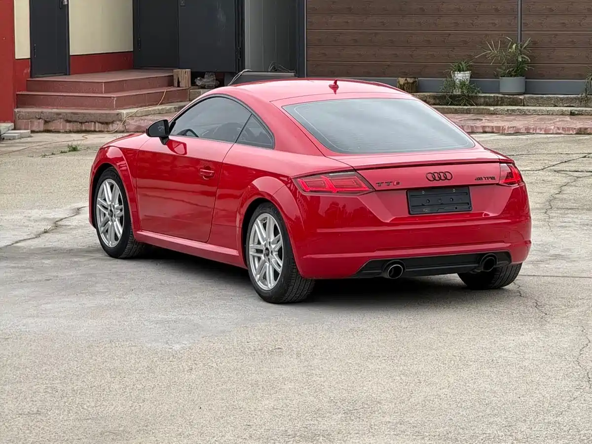 Audi TT 2015 TT Coupe 45 TFSI фото 10