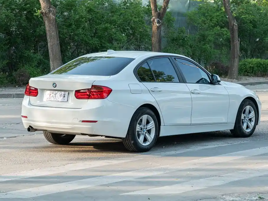 BMW 3 Series 2014 320i Fashion фото 5
