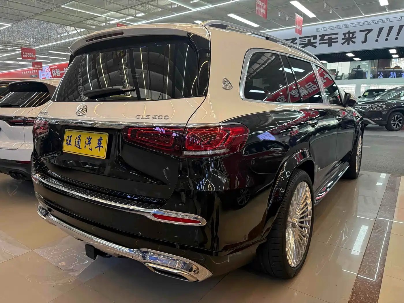Mercedes-Benz Maybach GLS 2021 GLS 600 4MATIC Etiquette Edition фото 5