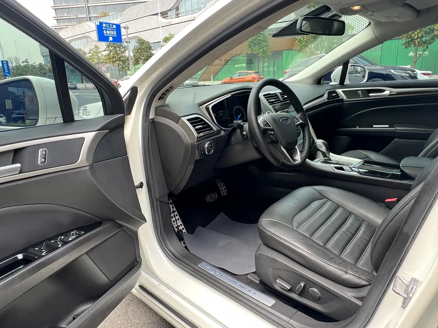 Ford Mondeo 2014 2013 2.0L GTDi200 Fashion