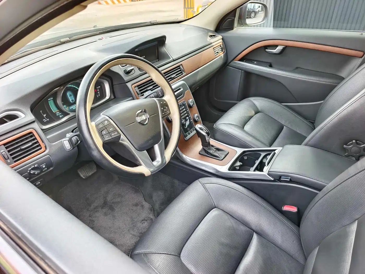 Volvo S80L 2015 2014 2.0T T5 Inscription