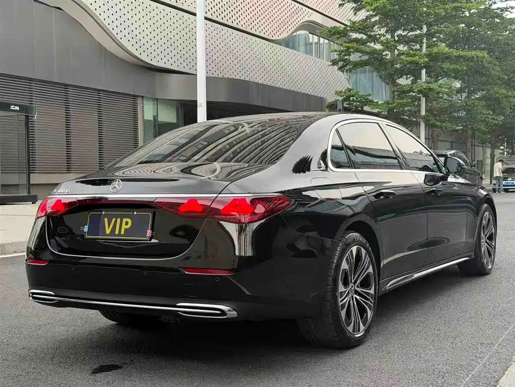 MERCEDES-BENZ E-CLASS