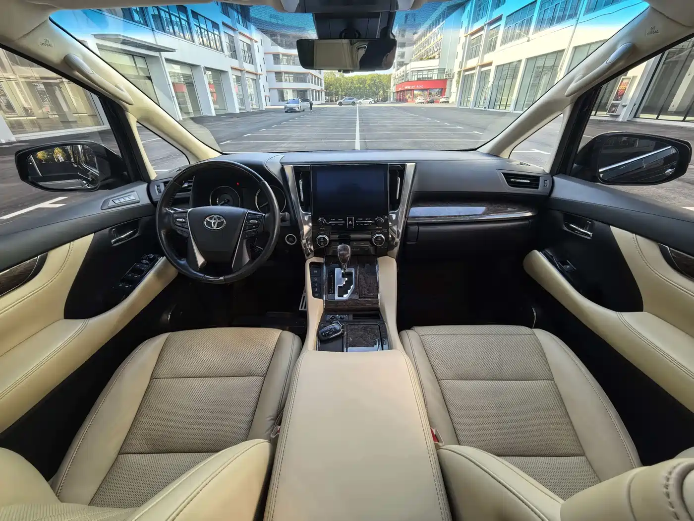 Toyota Alphard 2018 3.5L Premium фото 8