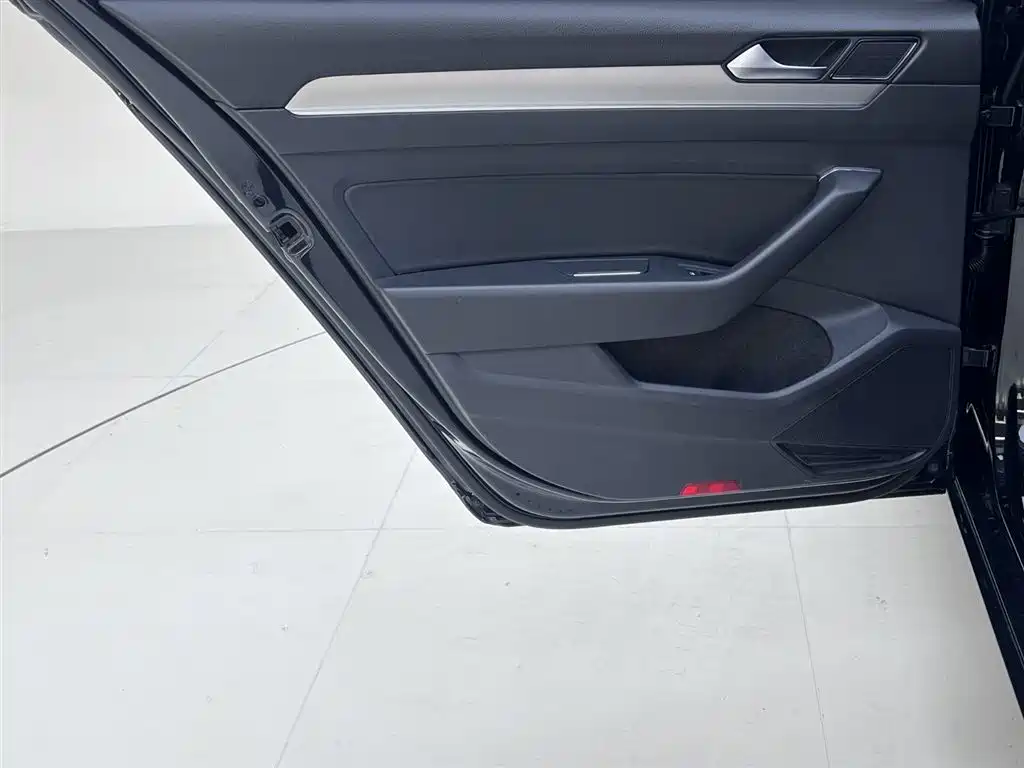 Volkswagen Magotan 2020 280TSI DSG Comfort фото 21