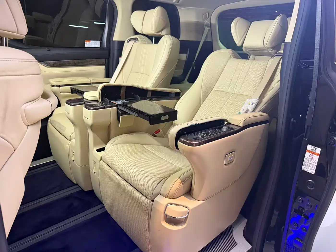 Toyota Vellfire 2021 2021 Crown Hybrid 2.5L HV Premium Edition