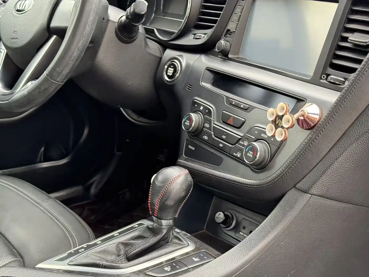 Kia K5 2012 2.0L Automatic DLX фото 13