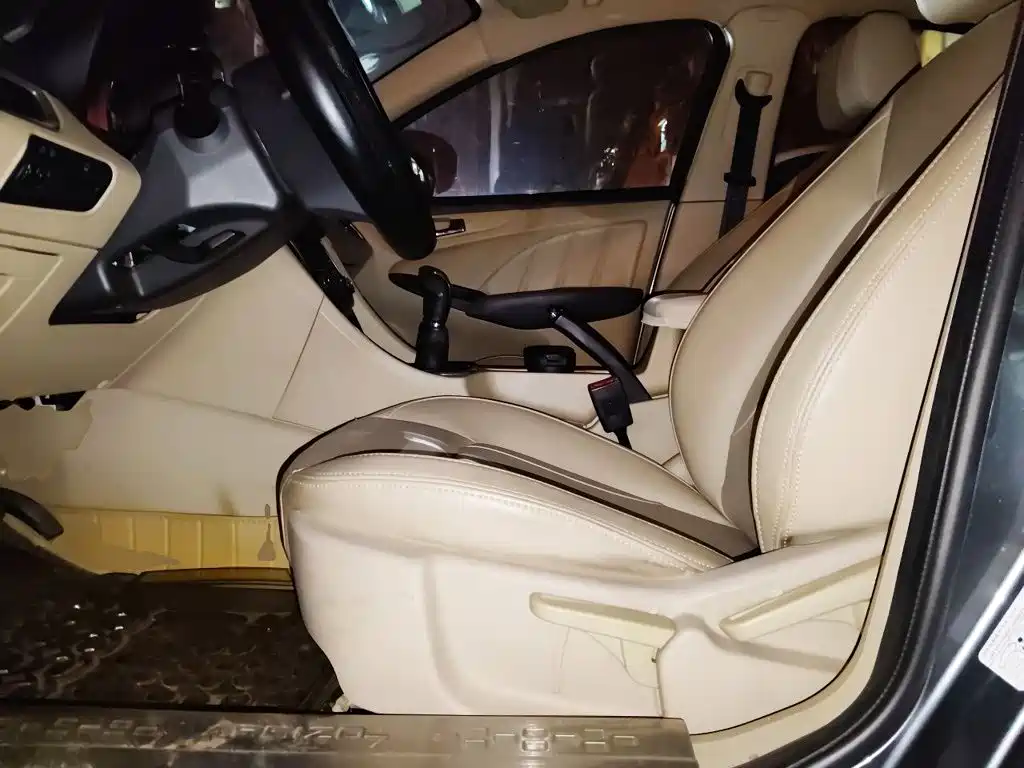 Chery Arrizo 7 2015 2015 1.6L Manual Zhixiang Edition