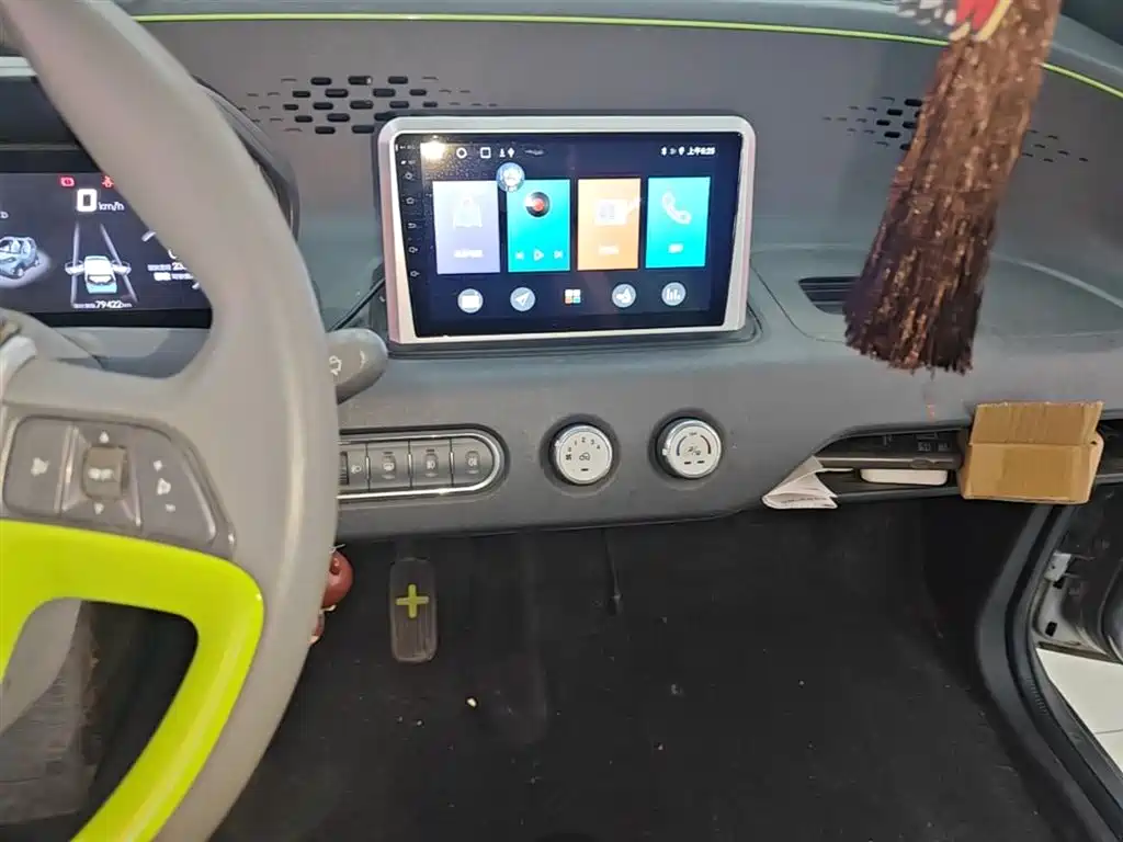 BAOJUN E100