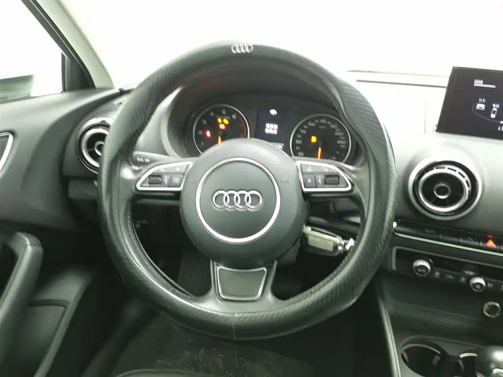 Audi A3 2016 Sportback 35 TFSI Style фото 11