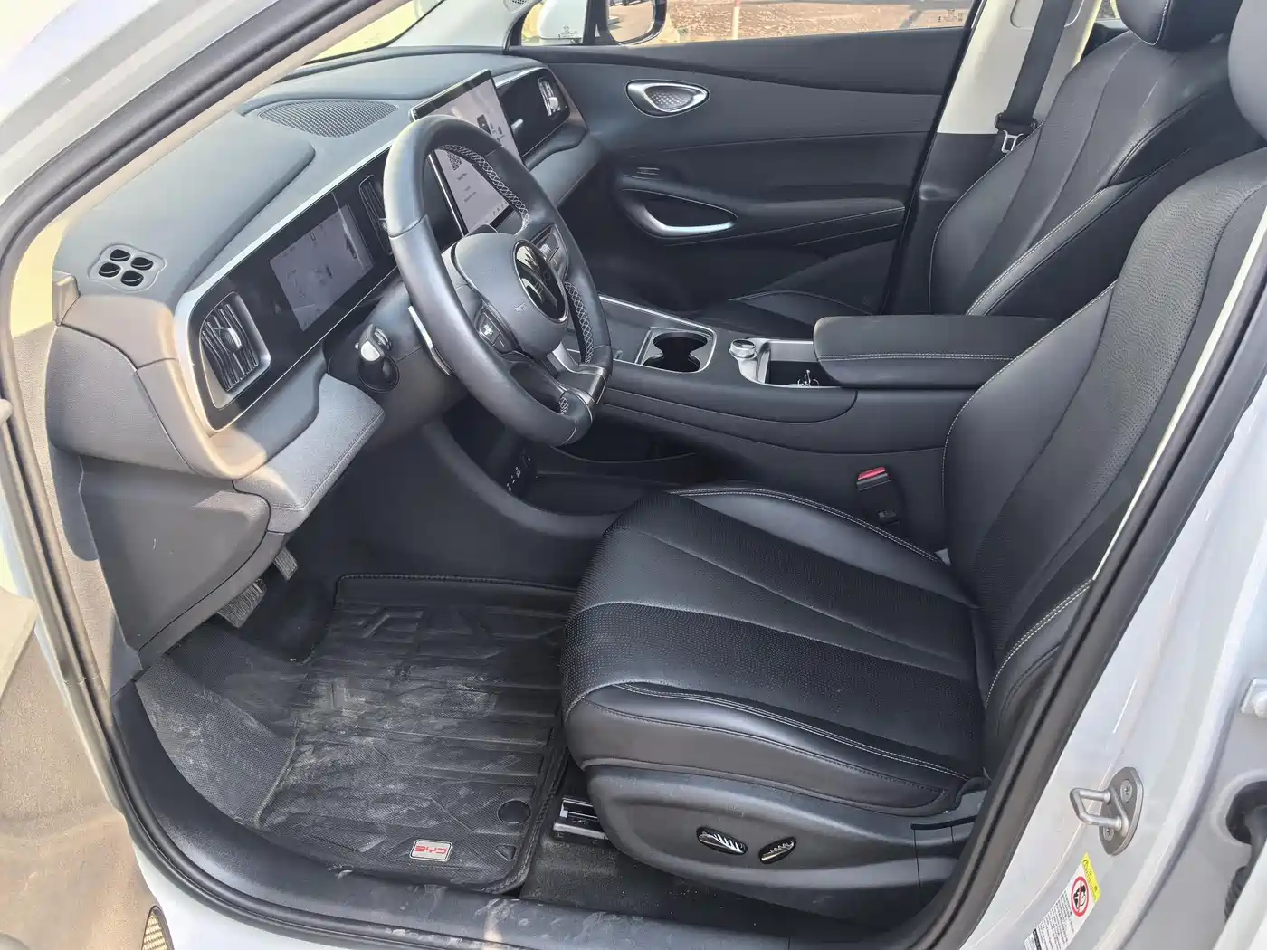BYD Hai Shi 05 EV 2025 520KM Flagship Smart Navigation Edition фото 7